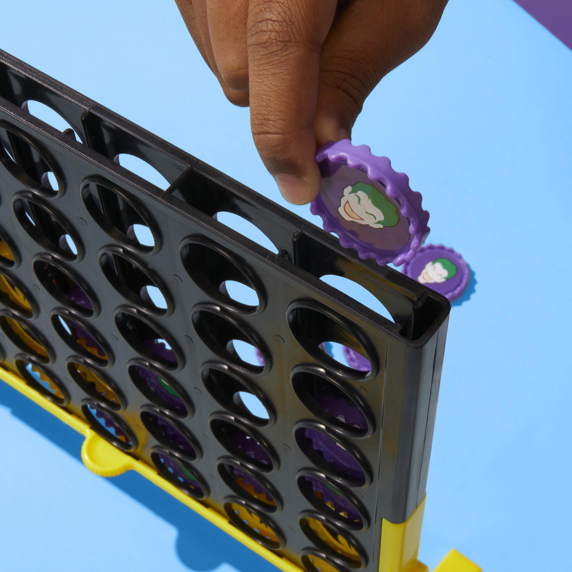 Connect 4 Batman Game | Batman-Themed 4 in a Row Game | Ages 6 and Up| for 2 Players | Strategy Board Games for Kids and Families (Amazon Exclusive) - Image 9