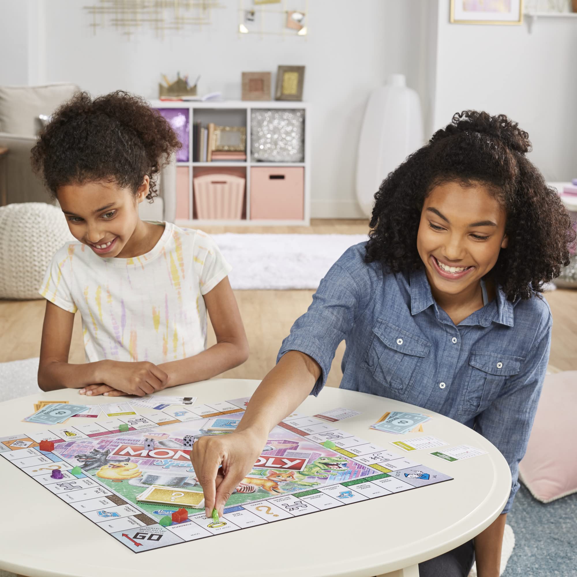 Hasbro Gaming Monopoly Sparkle Edition Board Game, Family Games, with Glittery Tokens, Pearlescent Dice, Sparkly Look, (Amazon Exclusive) - Image 11