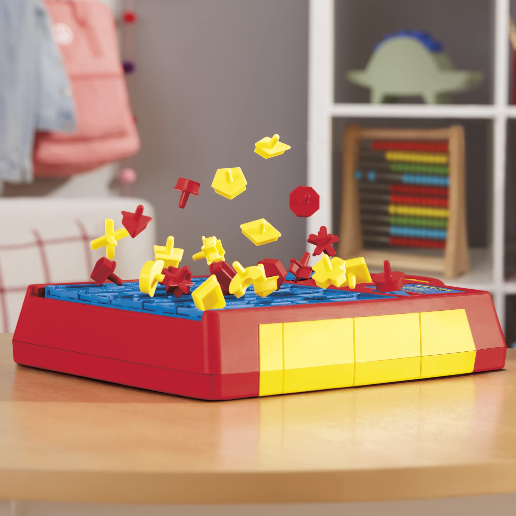 Hasbro Gaming Perfection Pop Up Game for Kids Ages 5 and Up, Customize The Tray for Over 250 Combinations, Kids Games for 1+ Players - Image 5