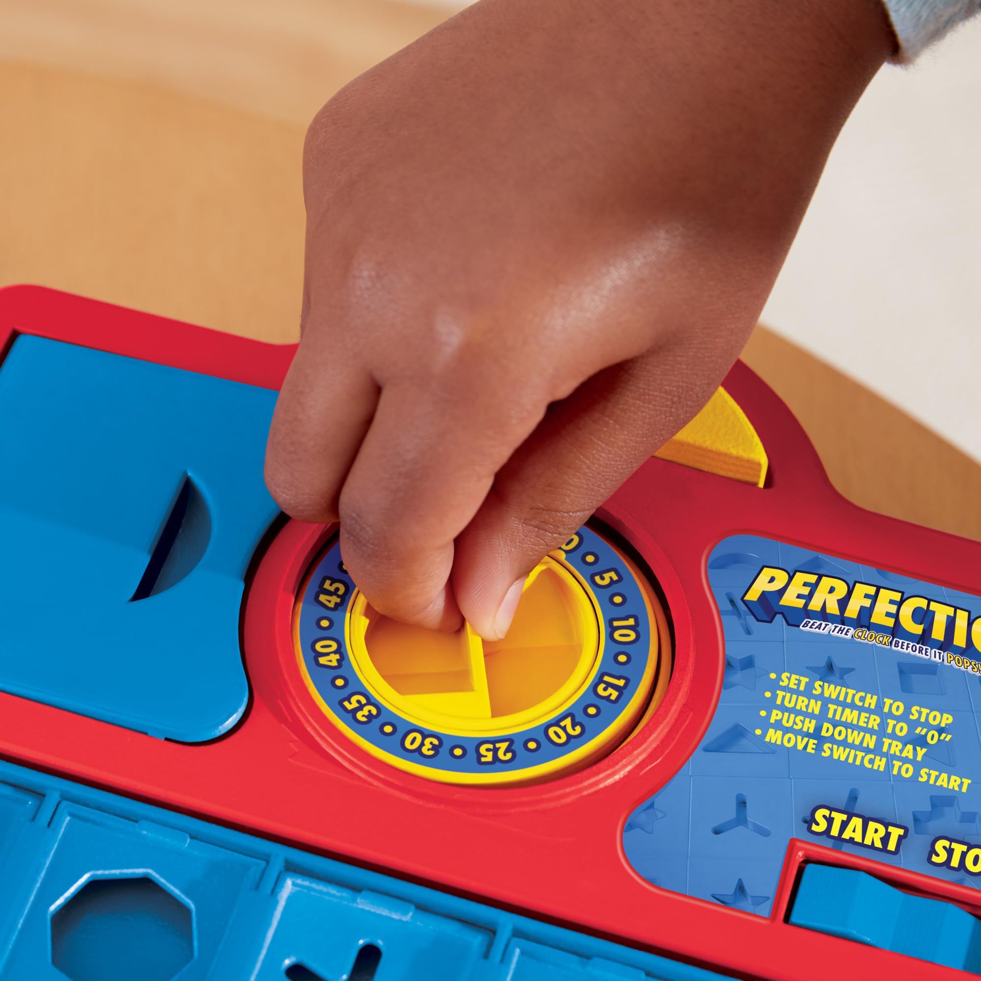 Hasbro Gaming Perfection Pop Up Game for Kids Ages 5 and Up, Customize The Tray for Over 250 Combinations, Kids Games for 1+ Players - Image 7