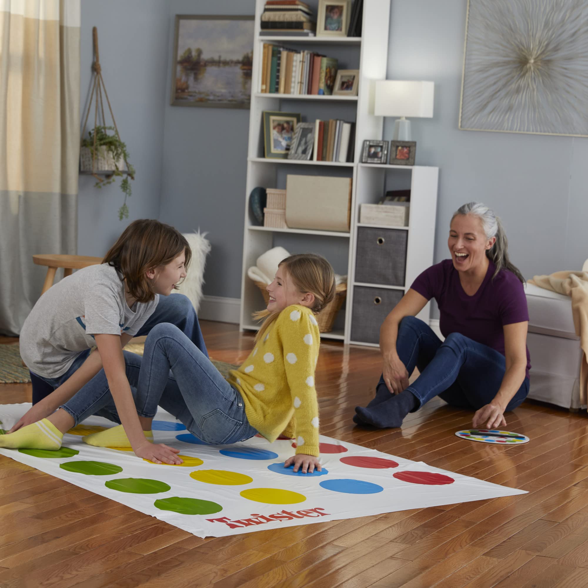 Hasbro Twister Party Classic Board Game for 2 or More Players,Indoor and Outdoor Game for Kids 6 and Up,Packaging May Vary - Image 8