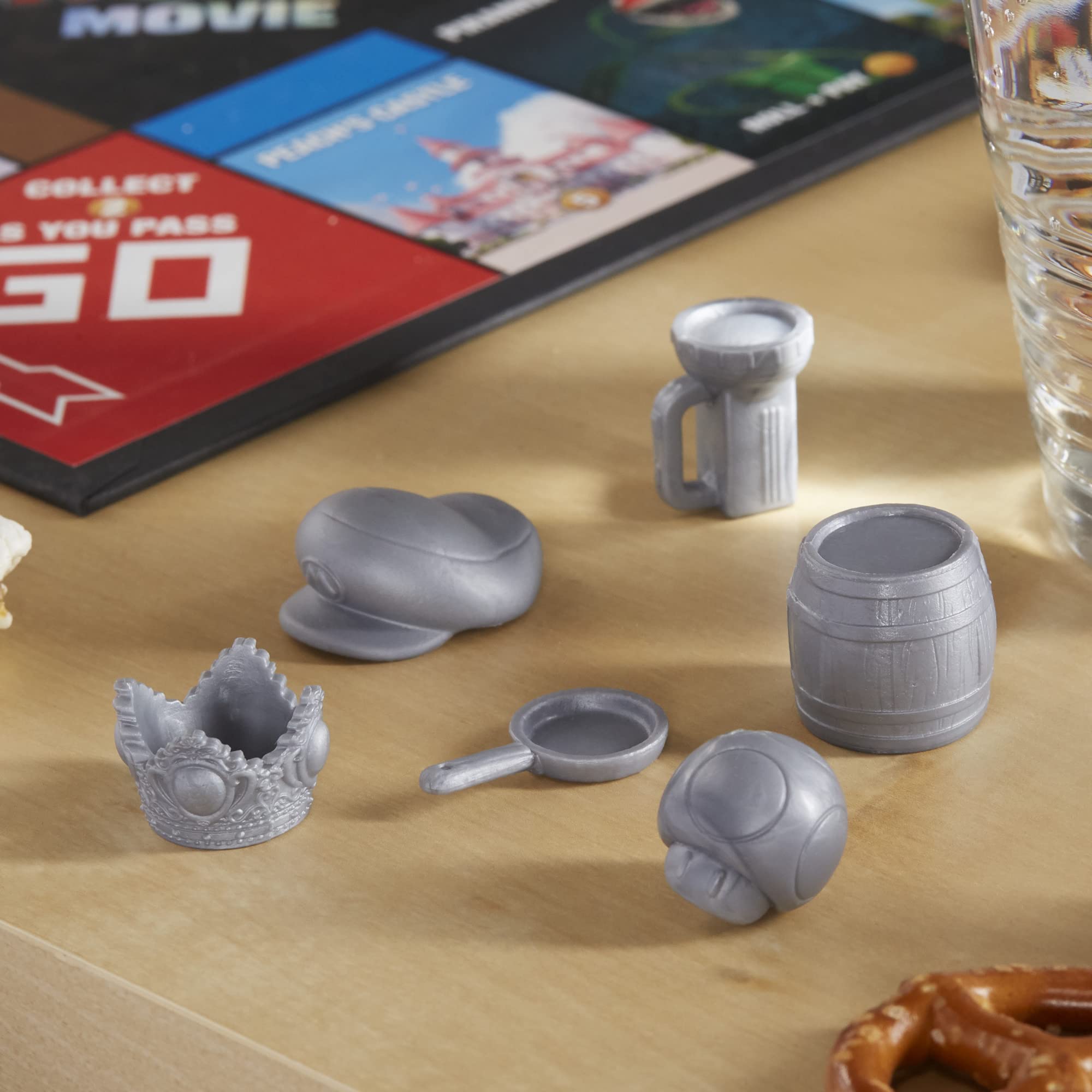 Monopoly The Super Mario Bros. Movie Edition Kids Board Game, Family Games for Super Mario Fans, Ages 8+ (Amazon Exclusive) - Image 9